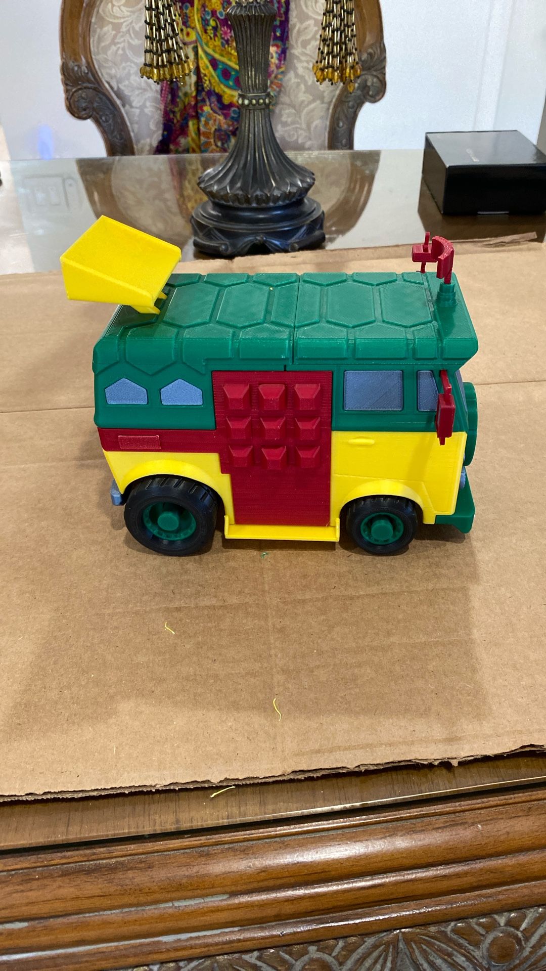 3D Printed Retro Turtle Van – Fan-Inspired Display Model – Handmade