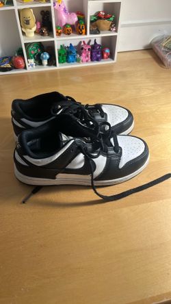 Nike panda dunks size 2 youth