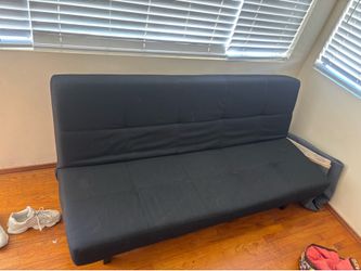 Futon couch / bed
