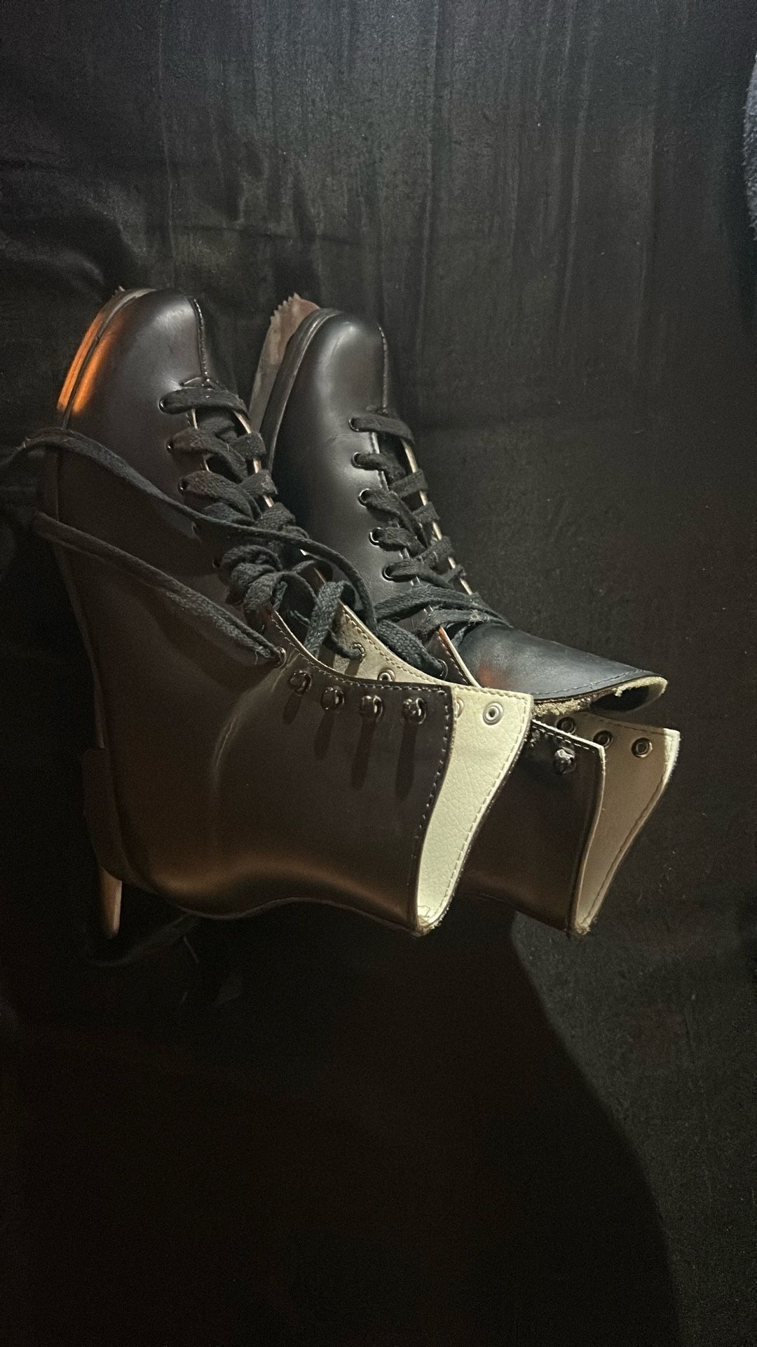 SLM Figure Ice Skates