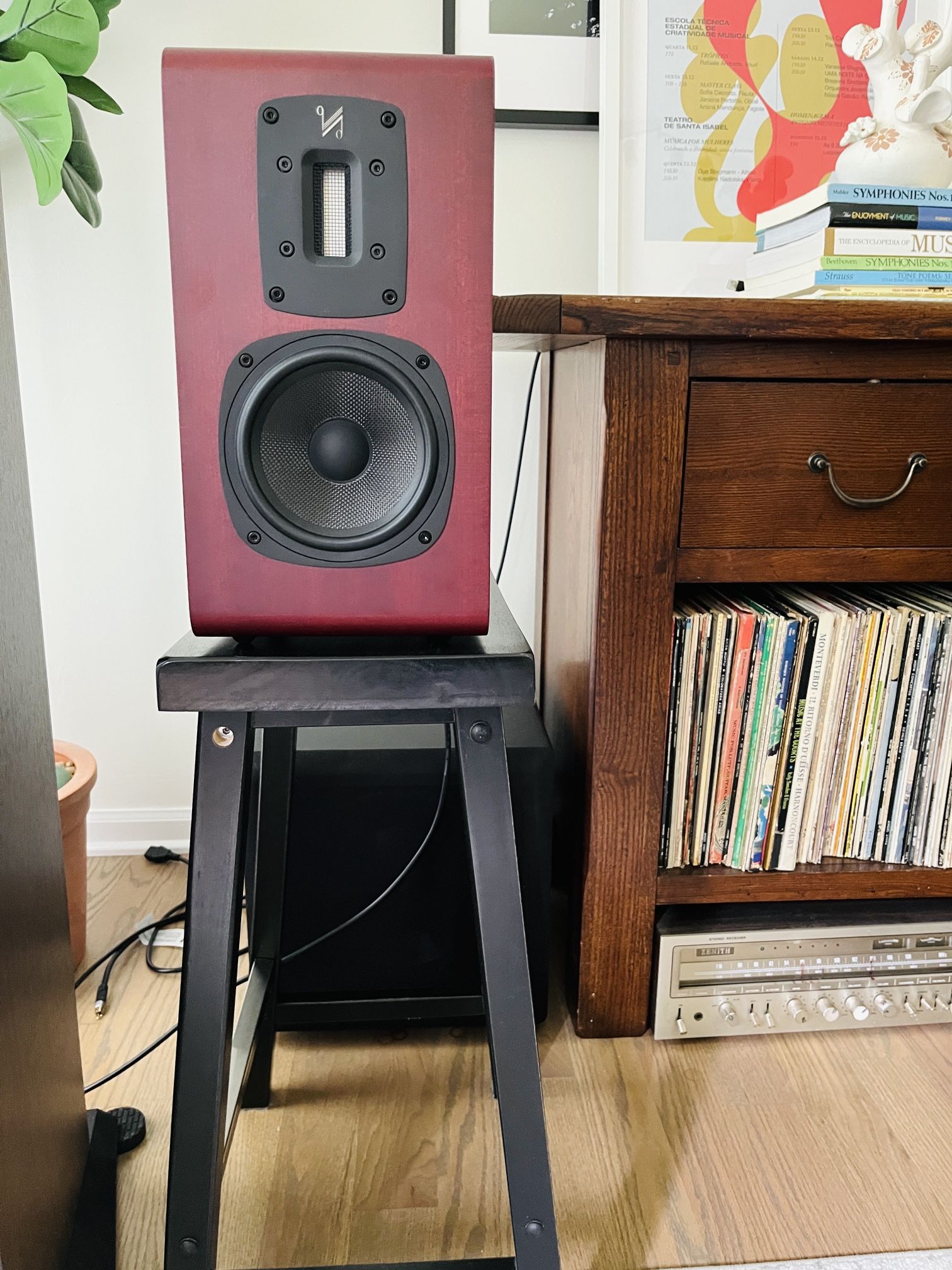 Quad S2 Bookshelf Speakers – Like New!