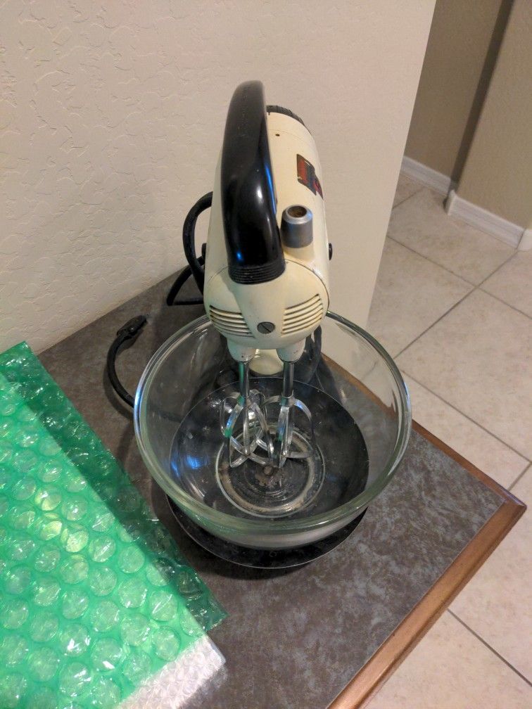 Antique Mixmaster, Sunbeam Vintage 1948 Model #78