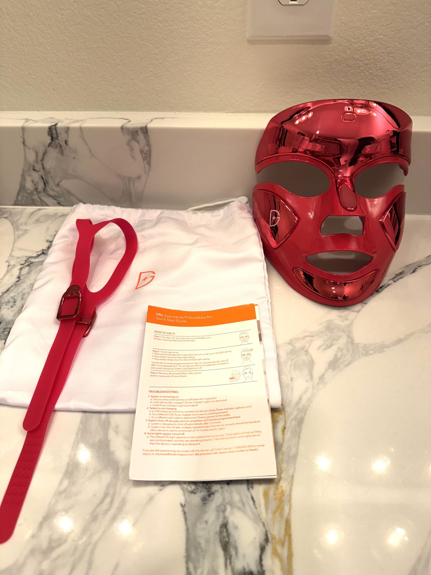 Dr. Dennis Gross DRx SpectraLite FaceWare Pro LED Mask
