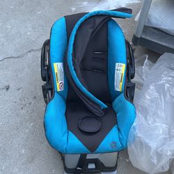 Baby Trend Car seat With Base