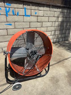 Fan 24”
