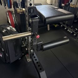 3x3 Rack-Mounted Leg Extension / Leg Curl Attachment