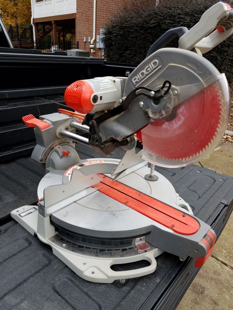 Ridgid 12" MS12900 Sliding Compound Miter Saw