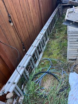 Aluminum Extension Ladder
