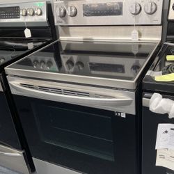 New Scratch And Dent LG 5 Burner Glass Top Stainless Steel Range. 1 Year Warranty 