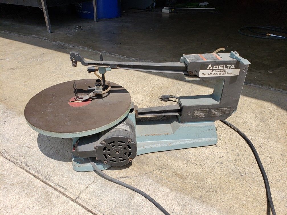 Delta 40-530 16-Inch Scroll Saw
