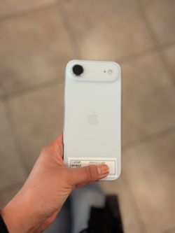 iPHONE 17 AIR UNLOCKED 256GB