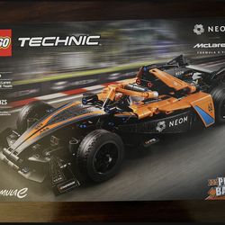 Lego Technic 42169 NEOM McClaren Formula E Race car 
