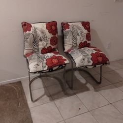 2 Nice Metal Chairs 