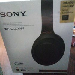 Sony M4 Headphones
