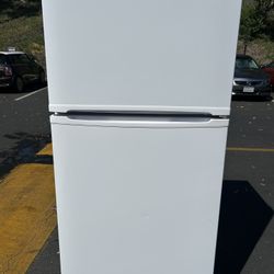 Kenmore Refrigerator 