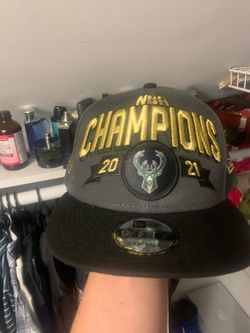 Box snapback