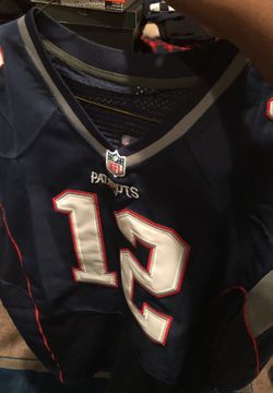 Authentic Tom Brady jersey with heavy stitching size 52