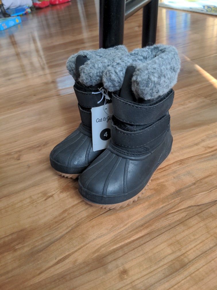 Snow Boots Toodler Size 4