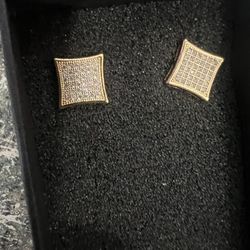 8k Gold Diamond Earrings 