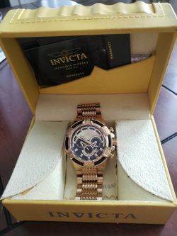 INVICTA WATCH ALMOST NEW!!!