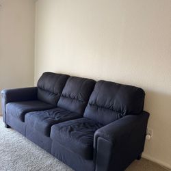 Beautiful 3 Seat Comfy Couch 