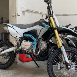 125cc Dirtbike 