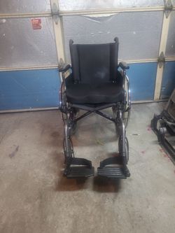 Wheel chair med  9000 xt