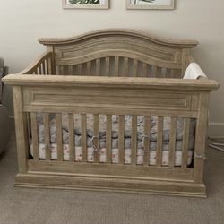 Wood Crib