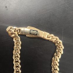 Gold chain Monaco