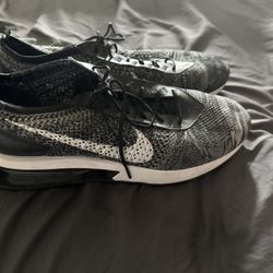 Men's Nike Air Max Running/casual Shoes Size 13 Men's