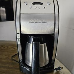 CUISINART AUTOMATIC GRIND & BREW Coffee Maker 