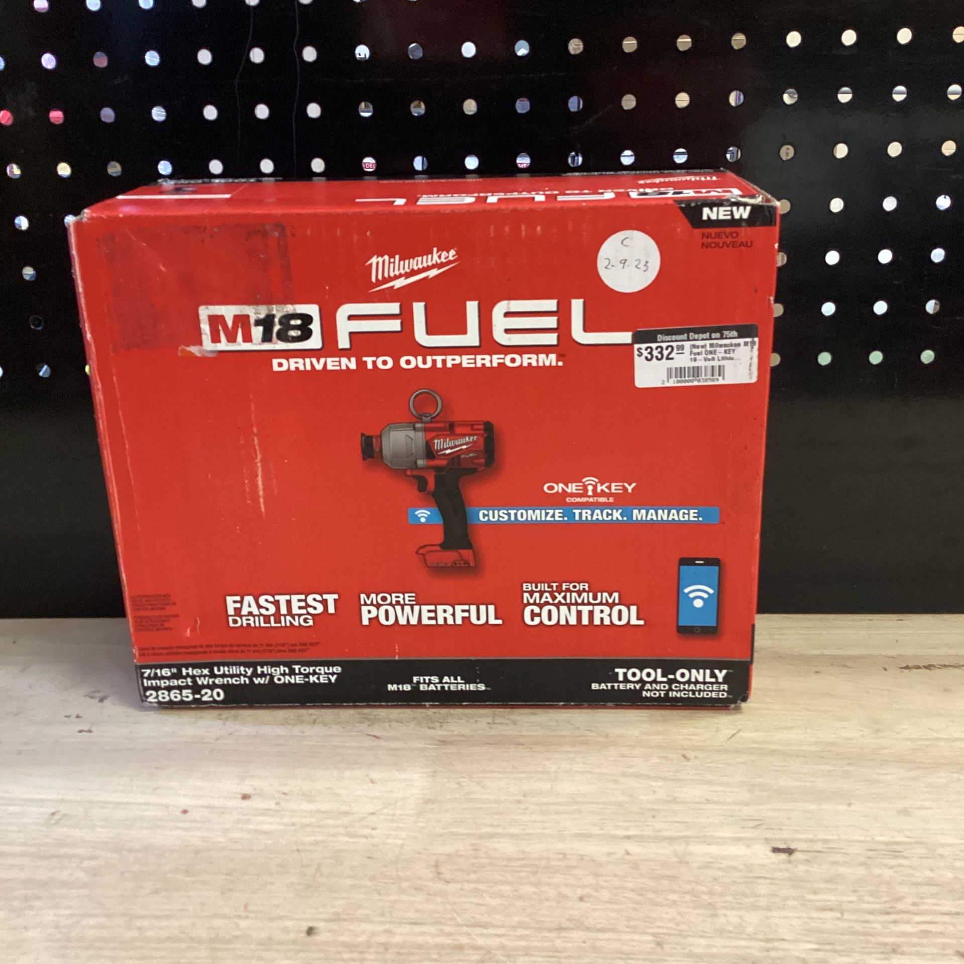 Milwaukee M18 Fuel ONE-KEY 18V Lithium-Ion Brushless Cordless 7/16 in. Hex  High Torque Impact Wrench (Tool-Only) for Sale in Phoenix, AZ OfferUp