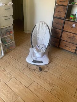 Baby swing