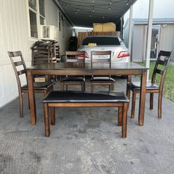 4 Sillas 🪑 Banca Y Mesa Tapiceria Nueva