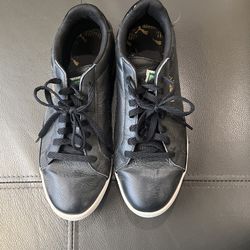Puma  Size 8 Womens