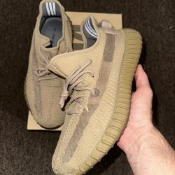 Yeezy 350 Earth 