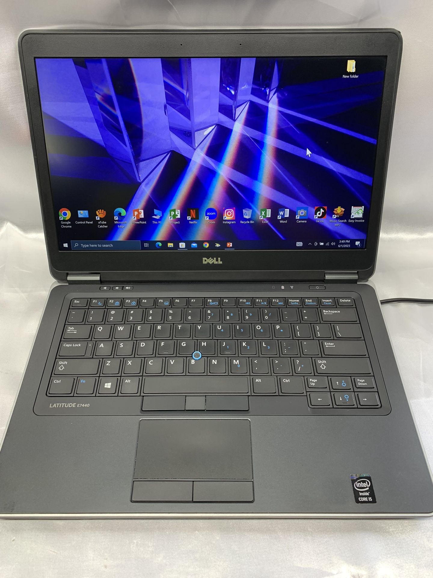 i5..i5…i5… DELL LATITUDE E-7440…8 GENERATION . build On 06/13/2021.. 128.0 GB SSD ( Capacity ) ..8.0 GB RAM .READY TO USED