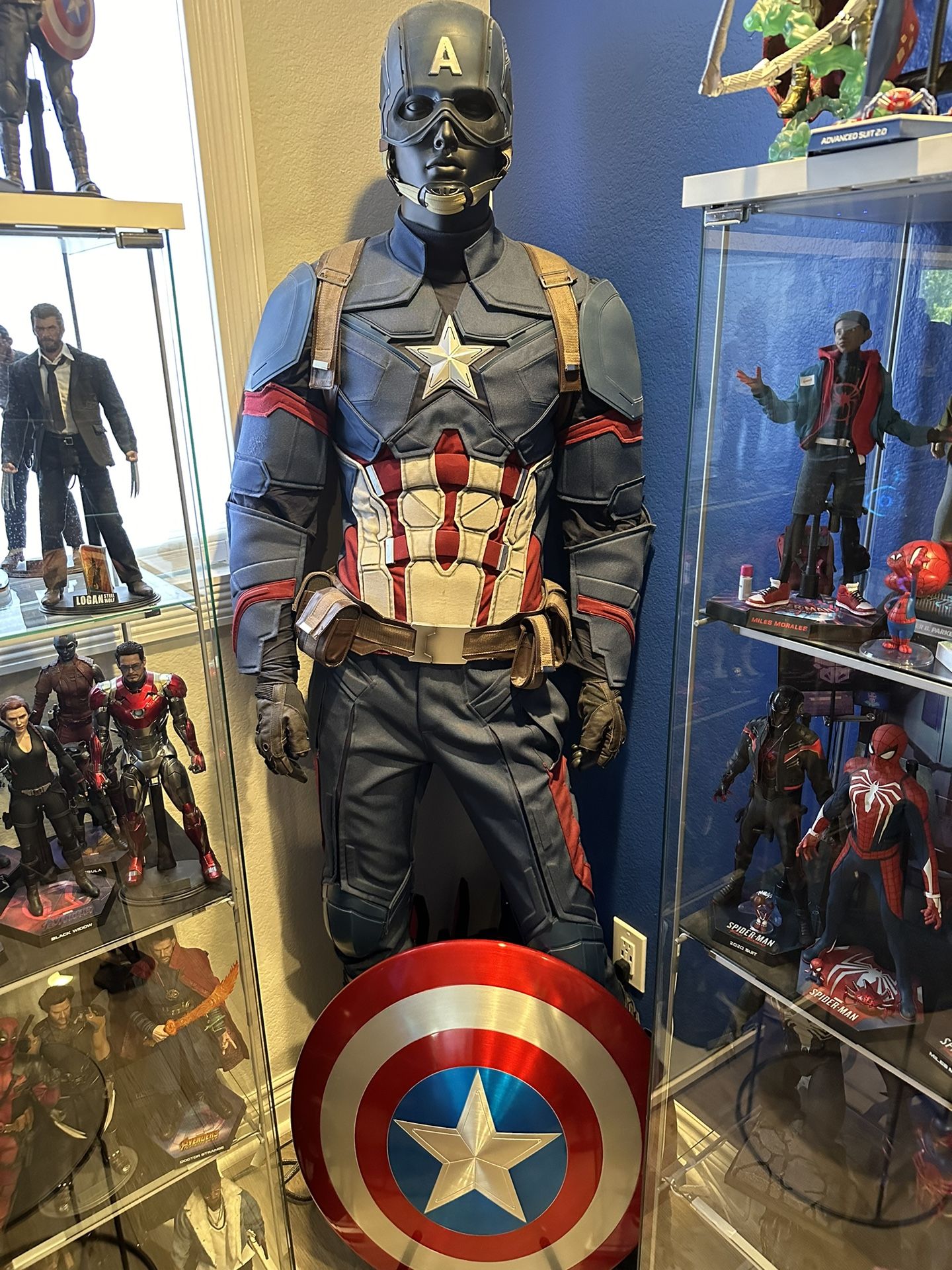 Killer Body Captain America Civil War costume and metal shield on display mannequin