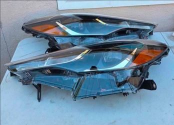 22-25 Toyota Corolla Cross Projector
Headlights Luces Focos Micas Faros Faroles Headlamps