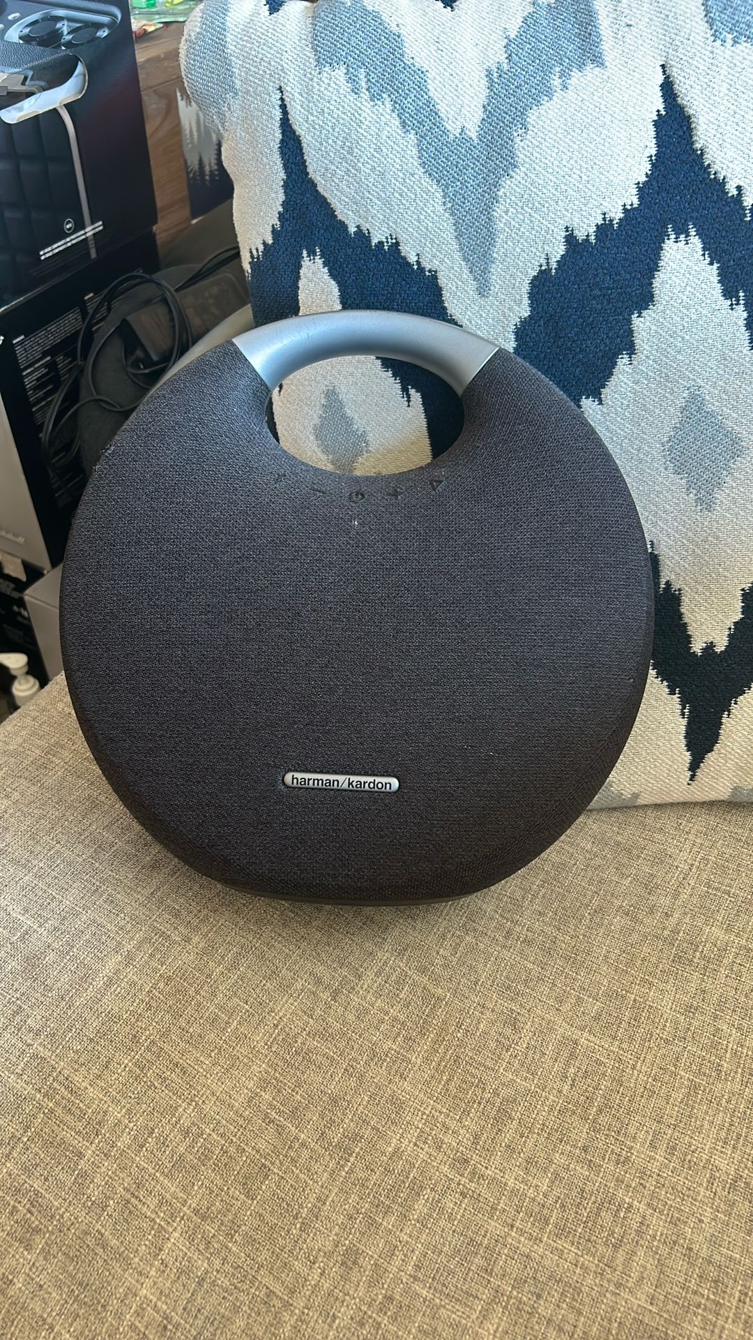 Harman Kardon Onyx 7: working Great