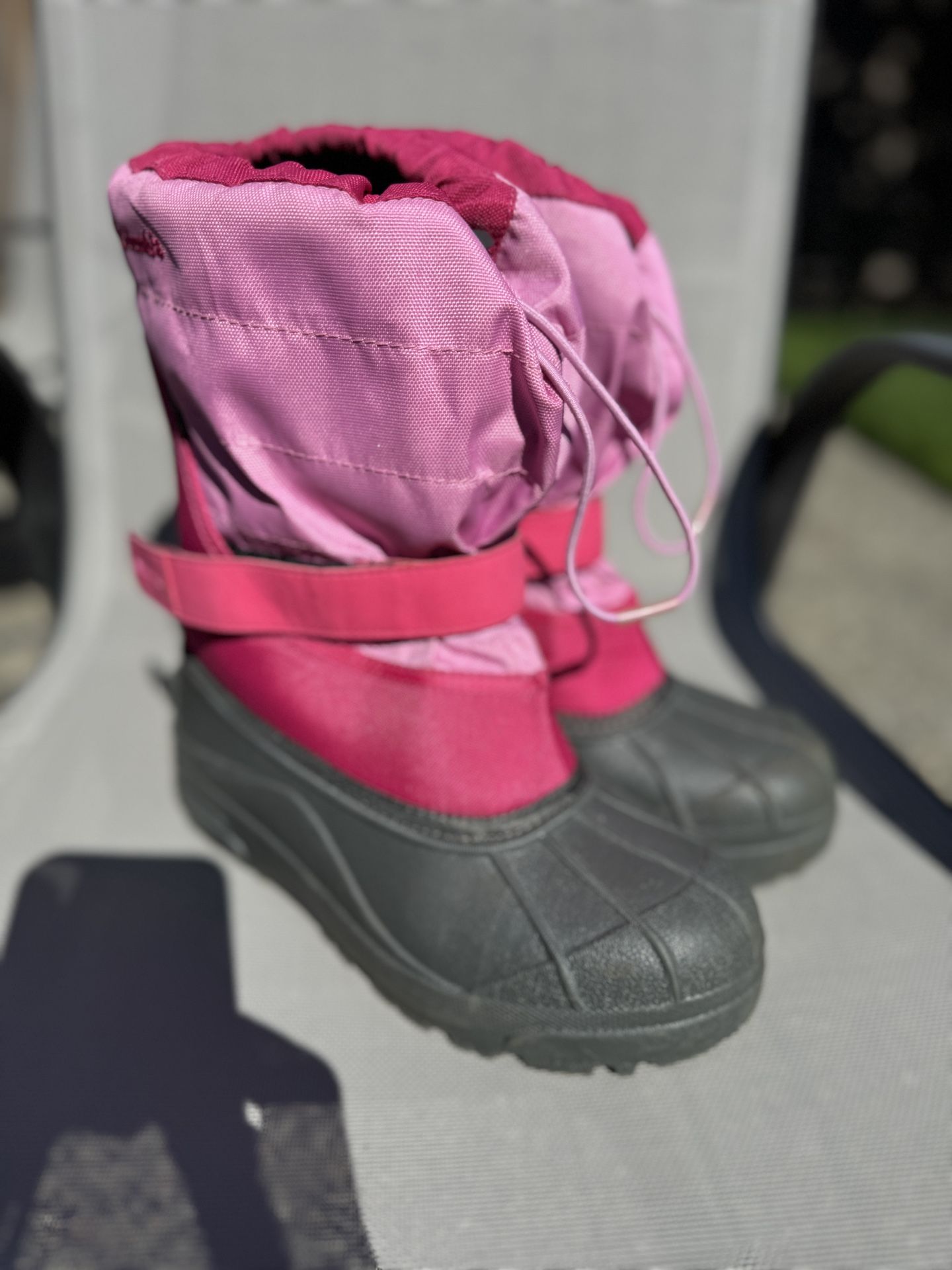 Girls Snow Boots Columbia, Size 6 (child/youth), Waterproof, Warm, Used Once!