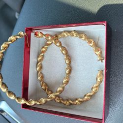 10 Gold Earings 21grms 