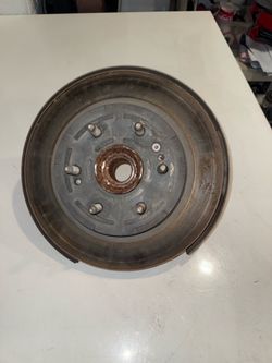 21-25 SUBURBAN RH PASSENGER REAR SPINDLE KNUCKLE WITH HUB (contact info removed)3