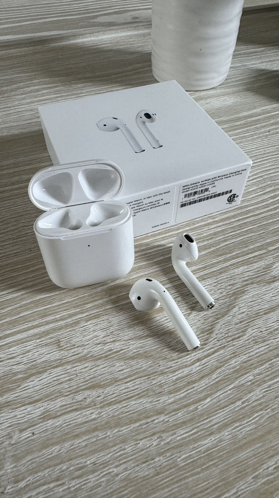 AirPods