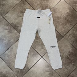 Fear of God Essentials Sweatpants Light Oatmeal Size Large