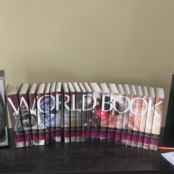 2005 World Book Encyclopedia Set