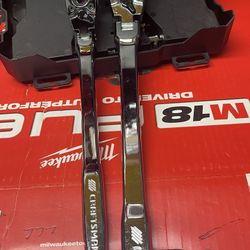 CRAFTSMAN 3/8” LONG HANDLE  FLEX  HEAD  RATCHET #CMMT 99426  And 1/2”  LONG  HANDLE  FLEX HEAD  RATCHET   # CMMT 99430 Both  Ratchet $ 75 ((read Below