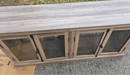 Tv stand