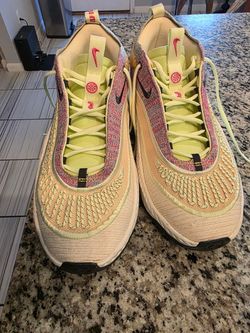 Nike Sneakers Multicolor Knit Mid-Top