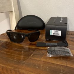 Wiley X Men’s Sunglasses Aspect Brand New
